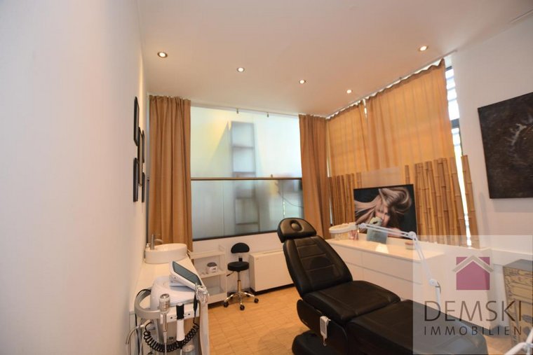 Büro oder Behandlungszimmer